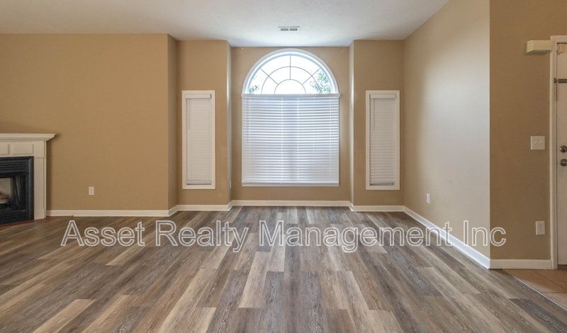 506 Drakewood Dr property image