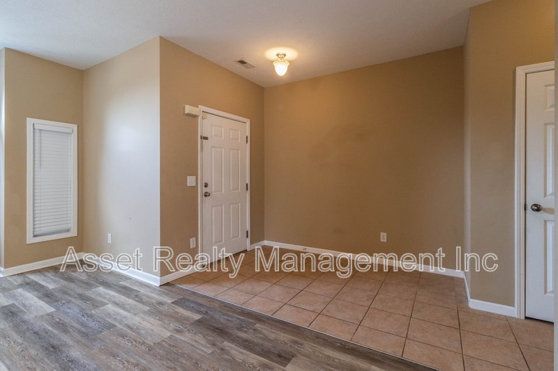 506 Drakewood Dr property image