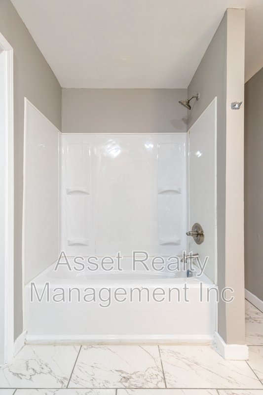 3043 East 5th Avenue - 3 property image