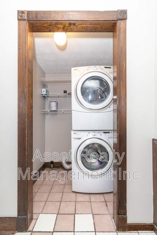 820 Luttrell Street - 1 property image