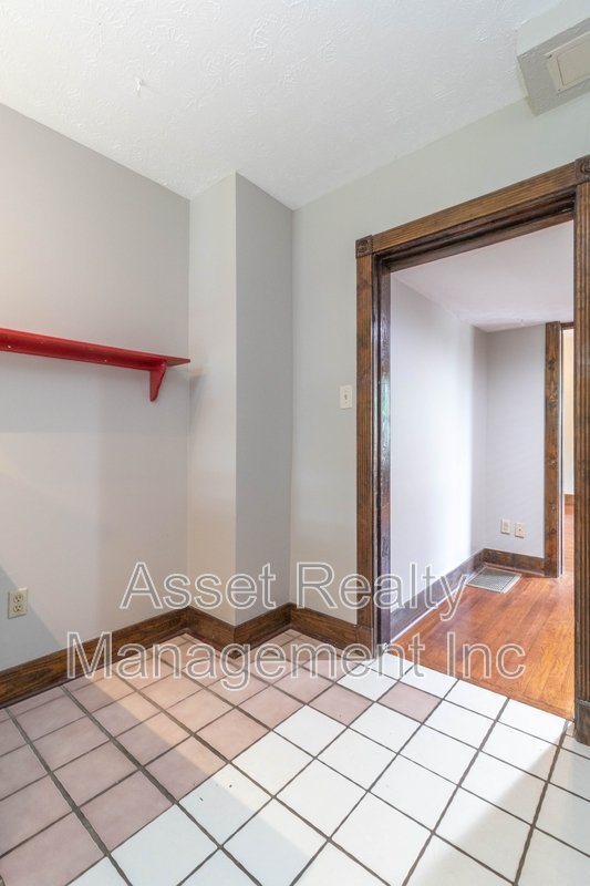 820 Luttrell Street - 1 property image