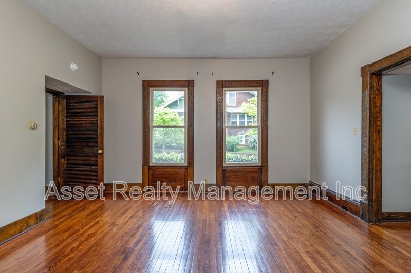 820 Luttrell Street - 1 property image