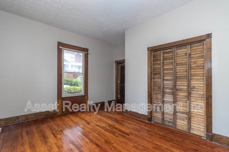 820 Luttrell Street - 1 property image