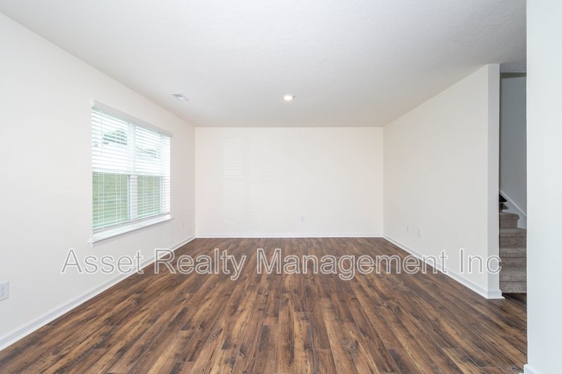 2076 Southwood Circle property image