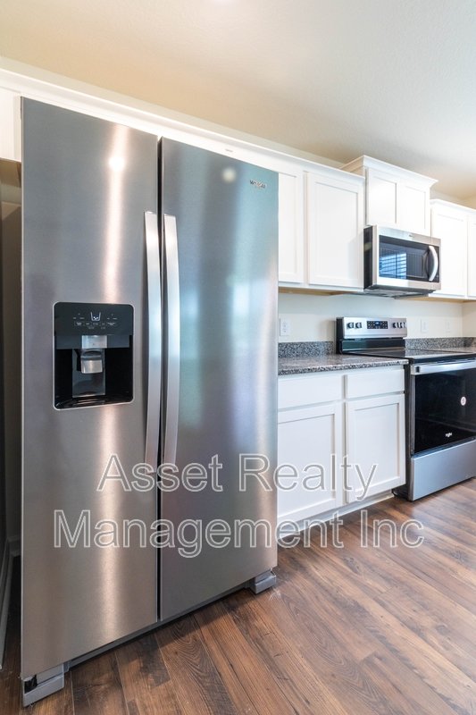 2076 Southwood Circle property image