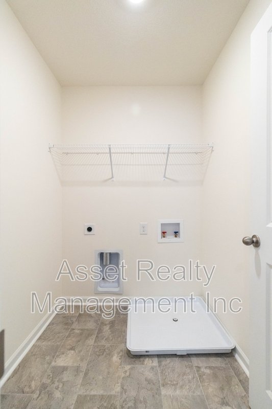 2076 Southwood Circle property image