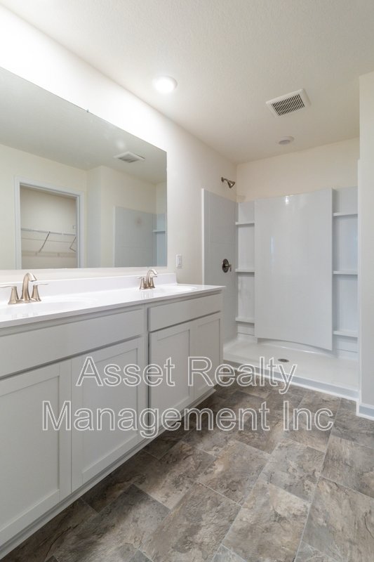 2076 Southwood Circle property image