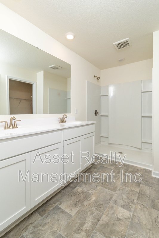 2076 Southwood Circle property image