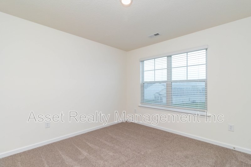 2076 Southwood Circle property image