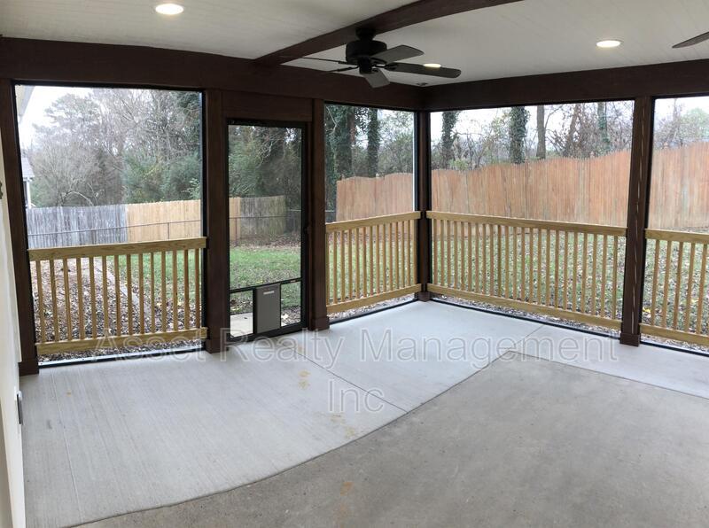 5616 Jamaica Lane property image