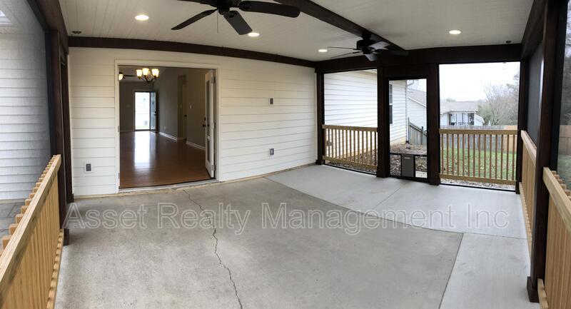 5616 Jamaica Lane property image