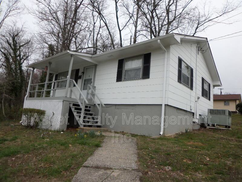 102 Utah St property image