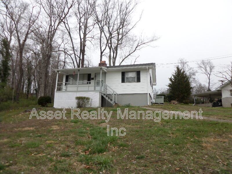 102 Utah St property image