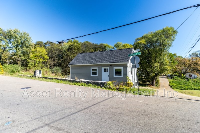 128 Pickering Street - A property image