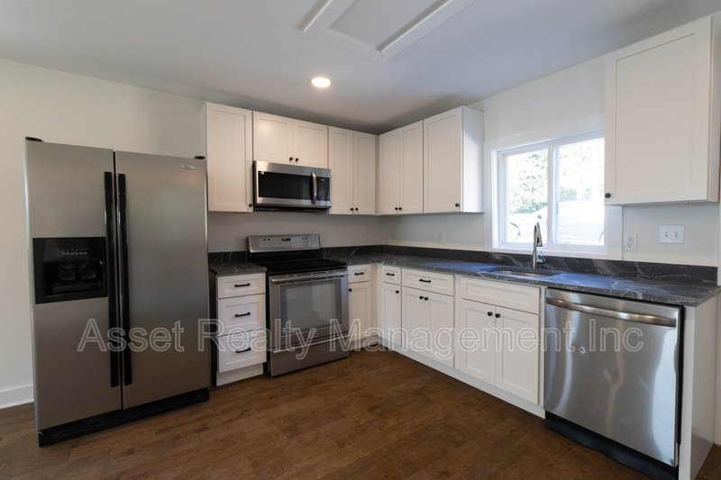 128 Pickering Street - A property image