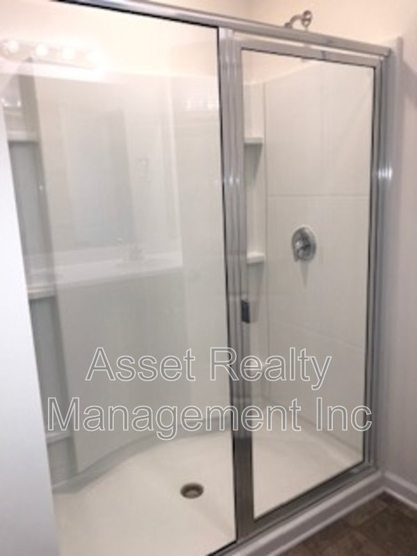 2545 Cottonwood Drive property image