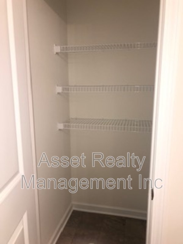 2545 Cottonwood Drive property image