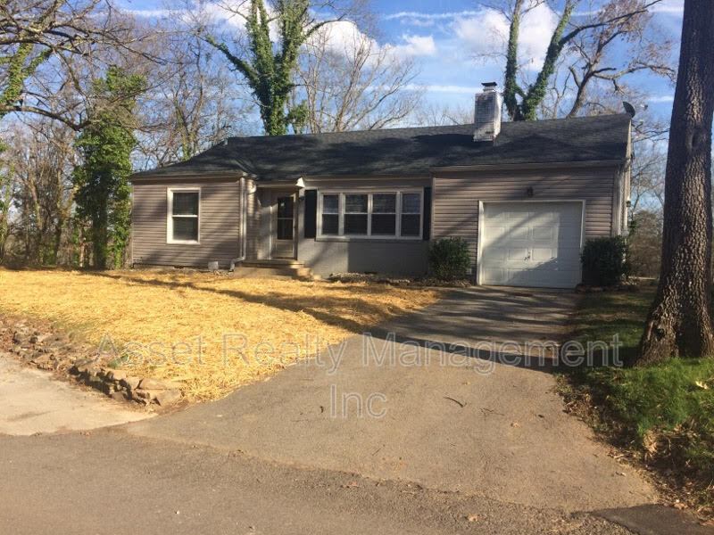 602 Lookout Court Southeast property image