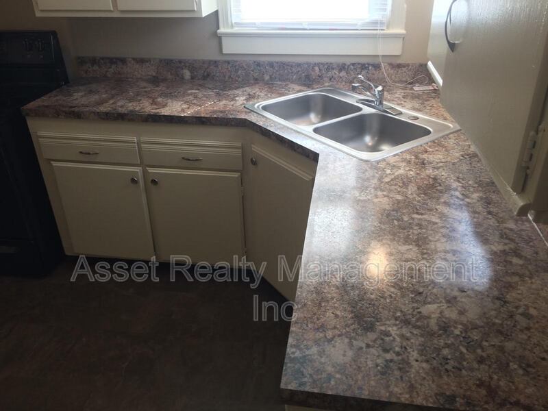 602 Lookout Court Southeast property image