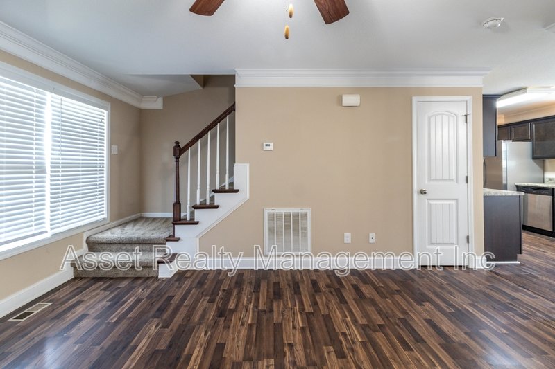 2827 Red Ellis Lane property image