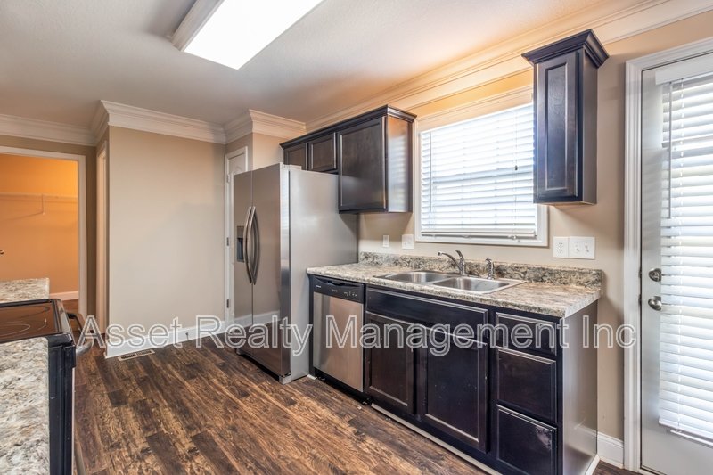 2827 Red Ellis Lane property image