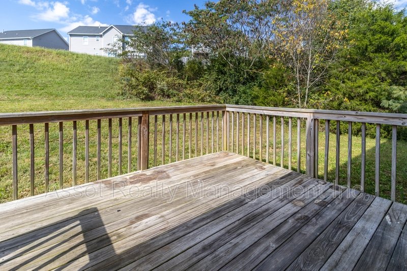 2827 Red Ellis Lane property image