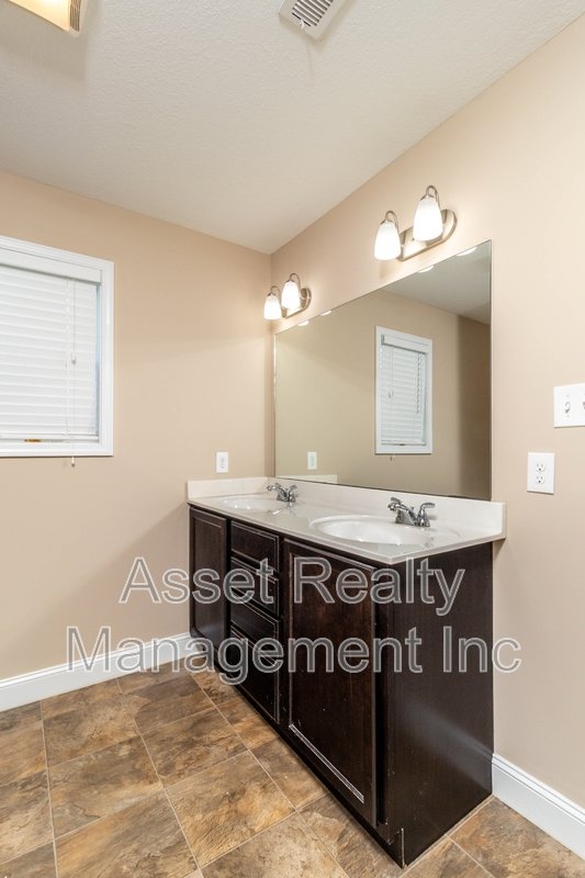 2827 Red Ellis Lane property image