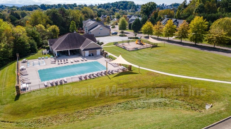 2827 Red Ellis Lane property image