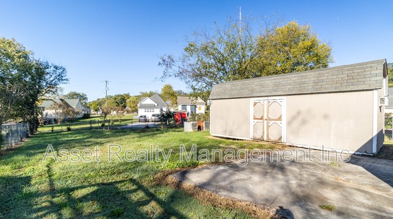 3023 Rector Street property image