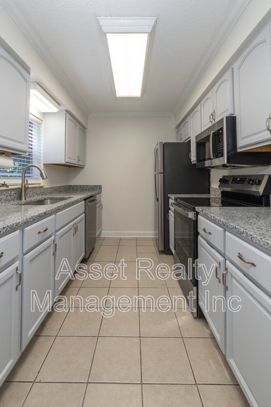 407 Canberra Drive - 407 property image