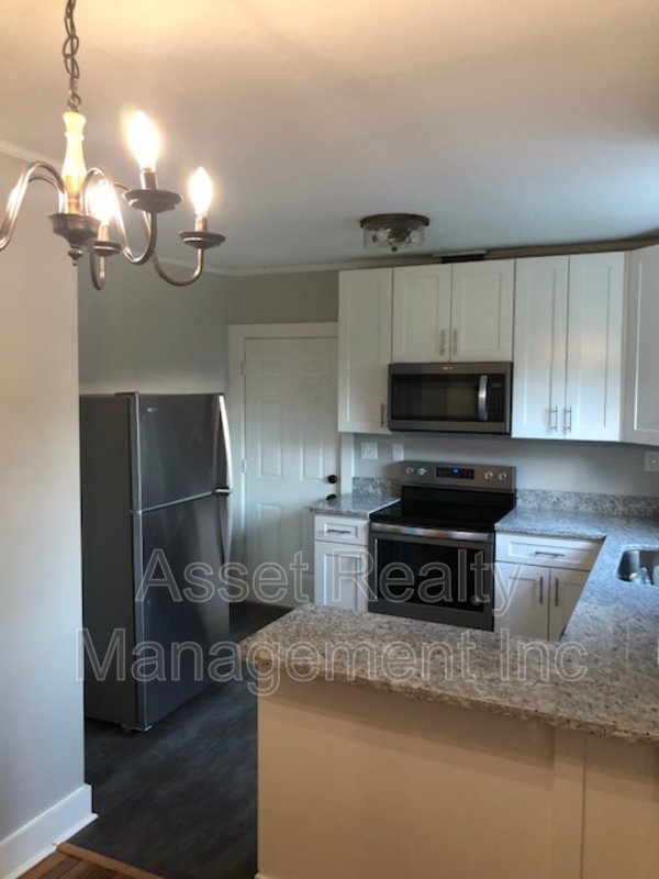 3730 Speedway Circle property image