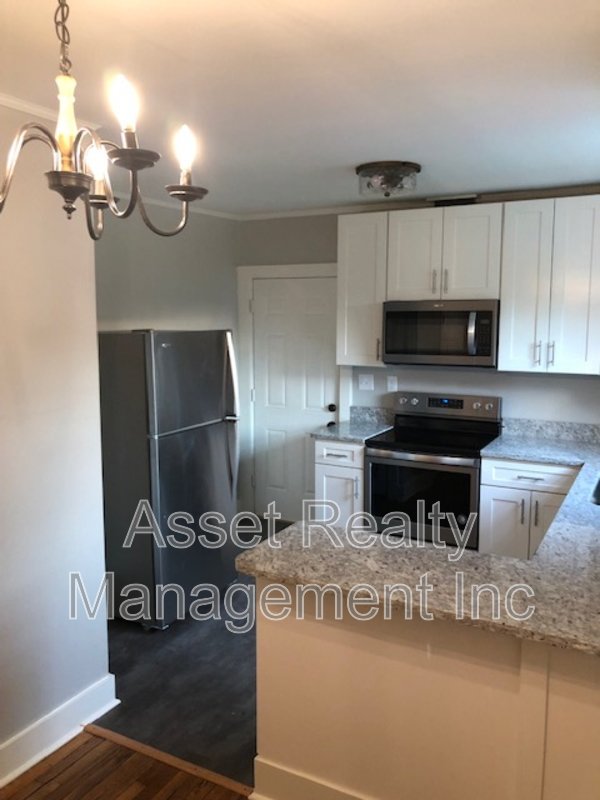 3730 Speedway Circle property image