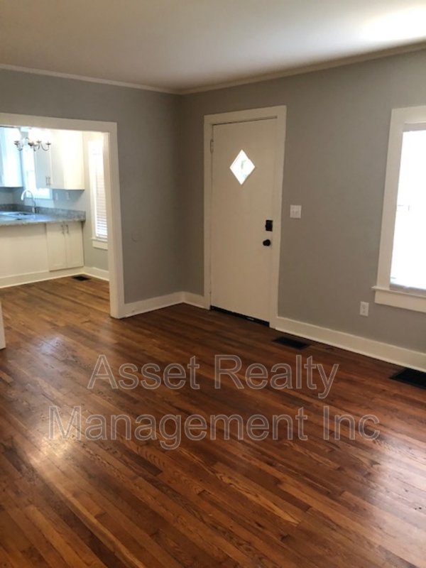 3730 Speedway Circle property image