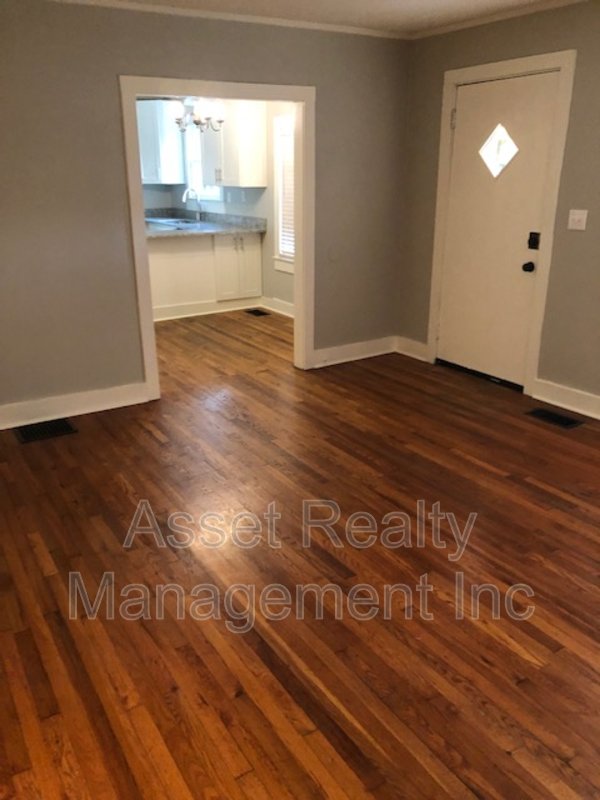 3730 Speedway Circle property image