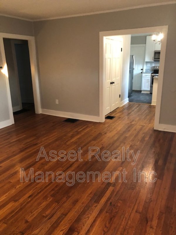 3730 Speedway Circle property image