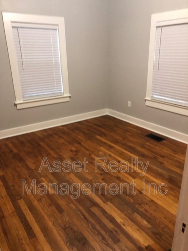 3730 Speedway Circle property image