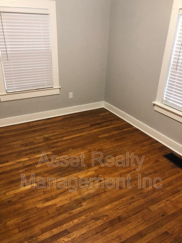 3730 Speedway Circle property image