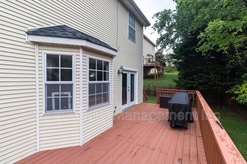 9009 Tall Timber Drive property image