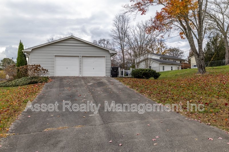 2601 Shropshire Boulevard property image