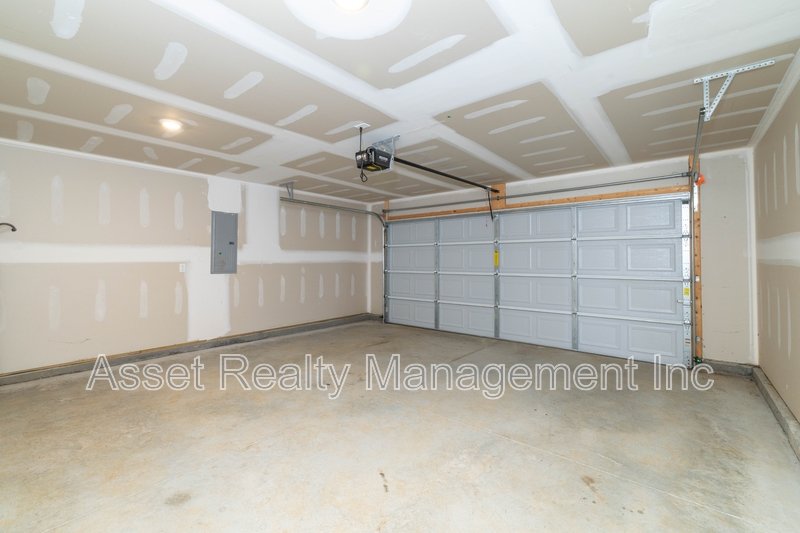 305 Aspen Dr property image