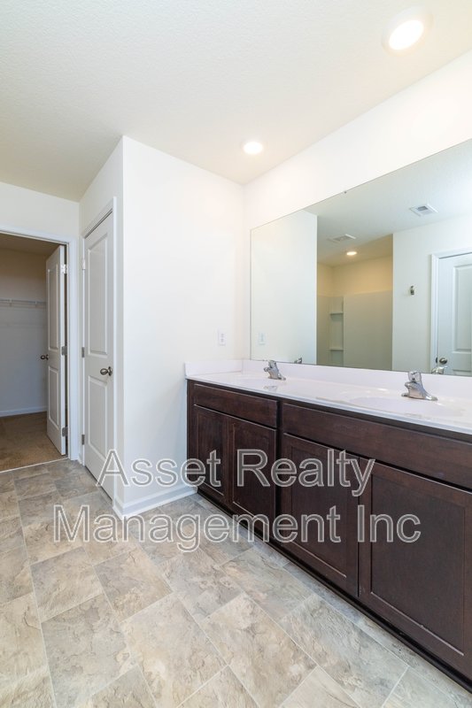 305 Aspen Dr property image