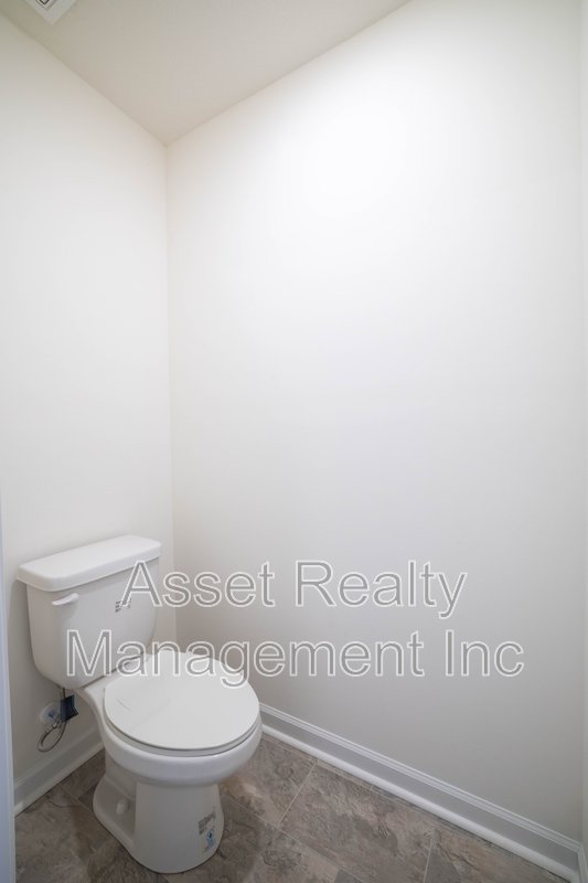 305 Aspen Dr property image