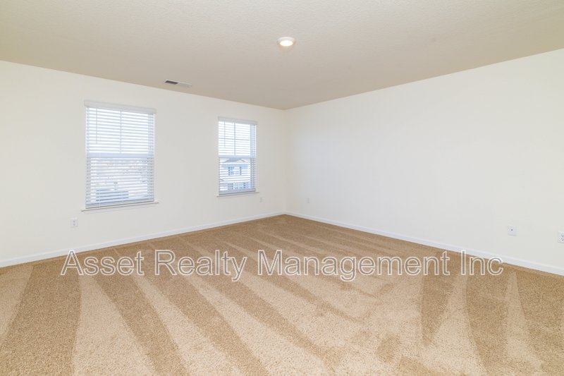 305 Aspen Dr property image