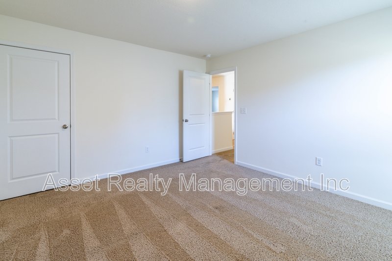 305 Aspen Dr property image