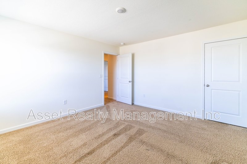 305 Aspen Dr property image