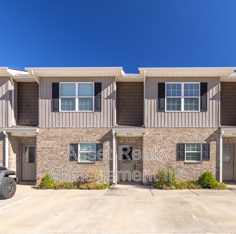 932 Warrior Hill Drive - 1 property image