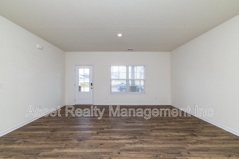 4714 Willow Bluff Circle property image