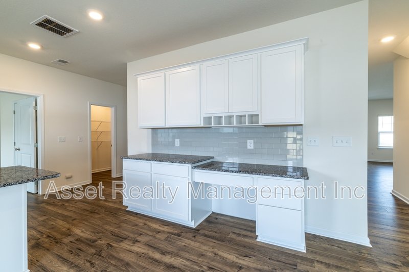 4714 Willow Bluff Circle property image