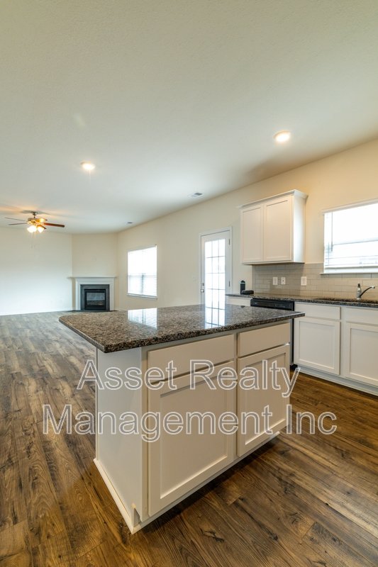 4714 Willow Bluff Circle property image