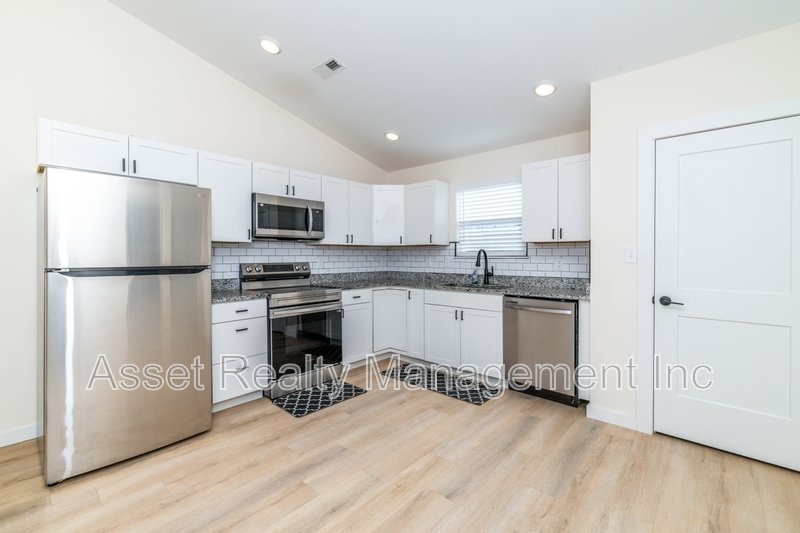 205 Kingwood Road property image